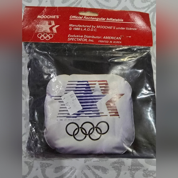 In Pkg 1984 Los Angeles Olympics Inflatable Seat Cushion – Vintage Collectible - Picture 2 of 5